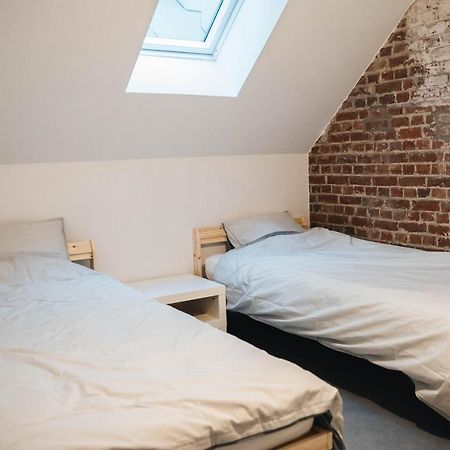 Gezellige Loft Met Twee Slaapkamers Ieper Exteriör bild