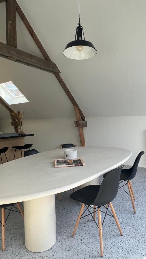 Gezellige Loft Met Twee Slaapkamers Ieper Exteriör bild