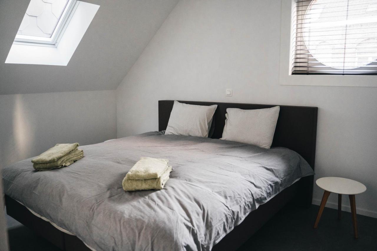 Gezellige Loft Met Twee Slaapkamers Ieper Exteriör bild