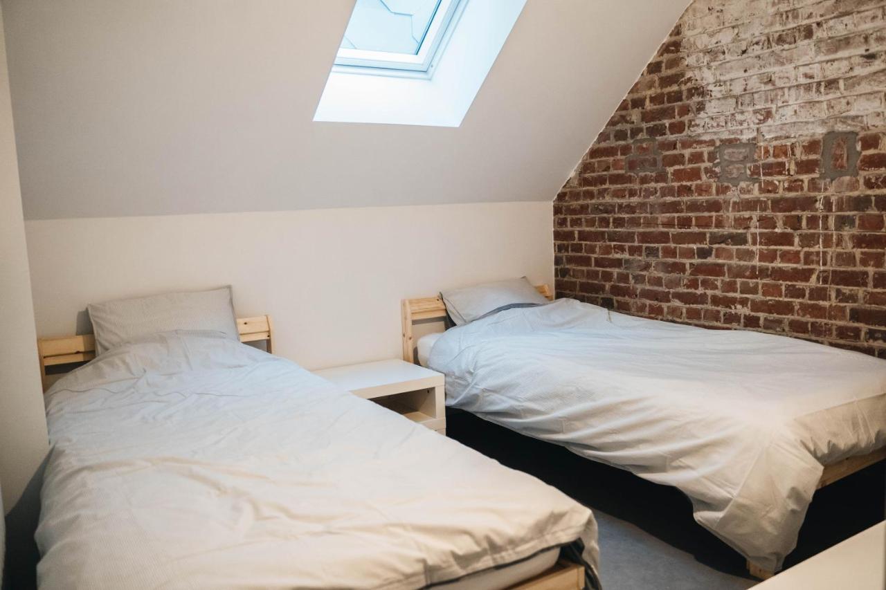 Gezellige Loft Met Twee Slaapkamers Ieper Exteriör bild