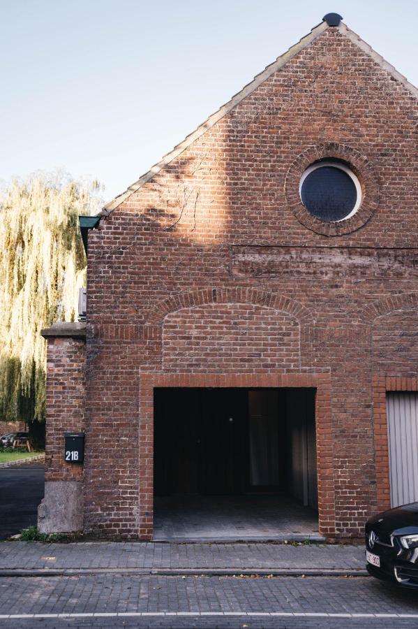 Gezellige Loft Met Twee Slaapkamers Ieper Exteriör bild